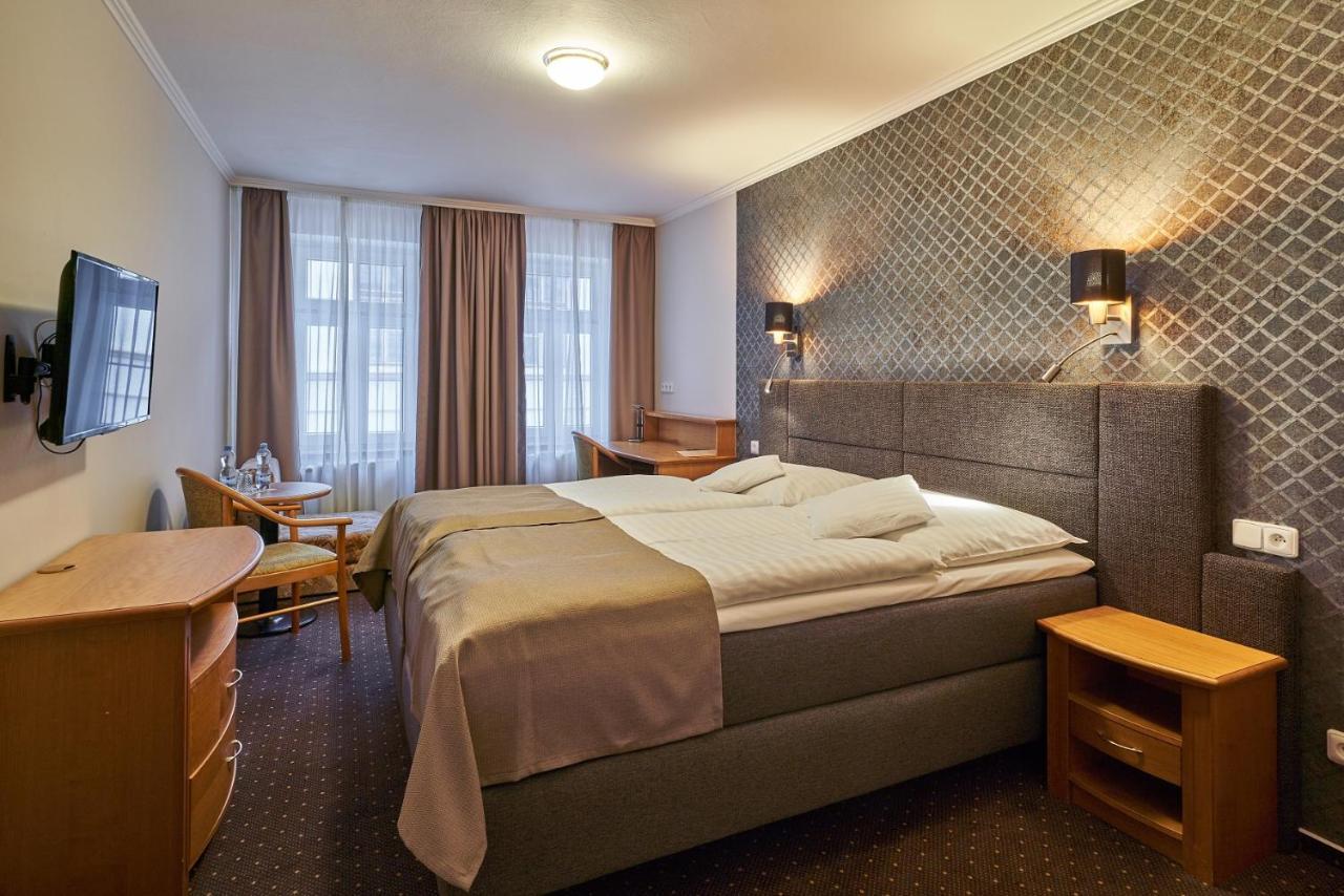 Hotel Adam Trutnov Exterior foto