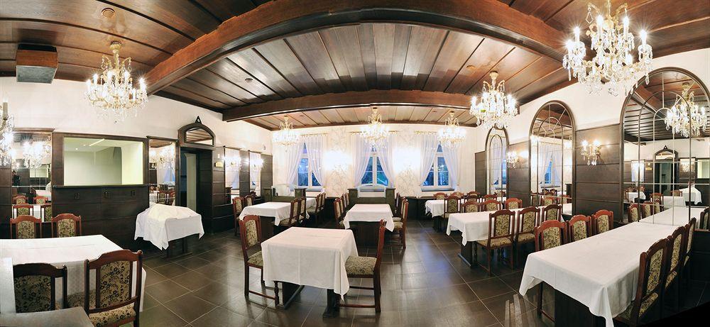 Hotel Adam Trutnov Exterior foto